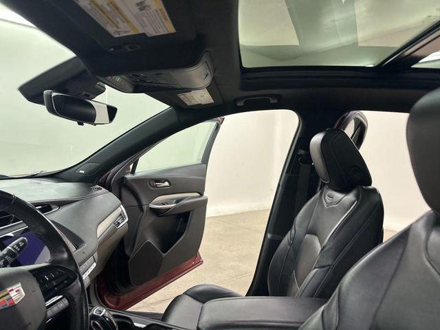 Photo of 2019 Red Horizon Tintcoat Cadillac XT4
