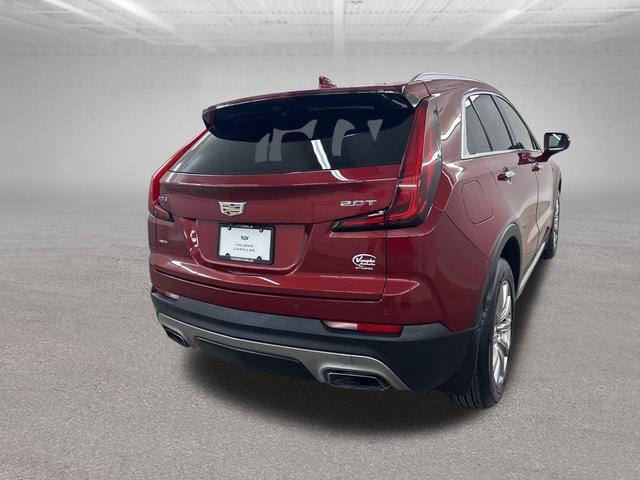 Photo of 2019 Red Horizon Tintcoat Cadillac XT4