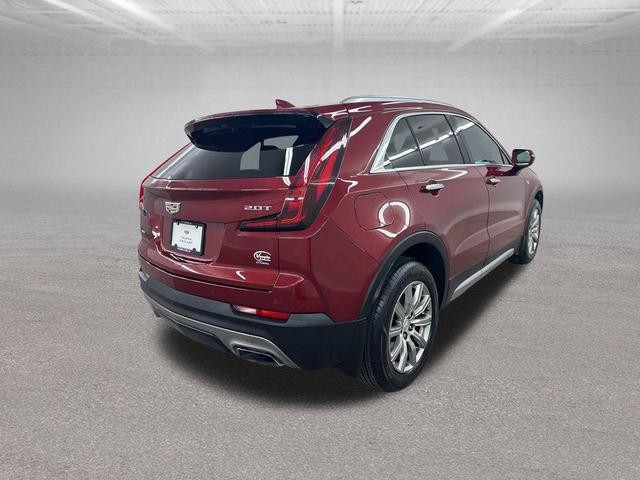 Photo of 2019 Red Horizon Tintcoat Cadillac XT4