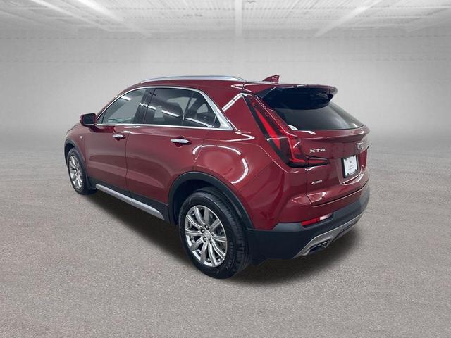 Photo of 2019 Red Horizon Tintcoat Cadillac XT4