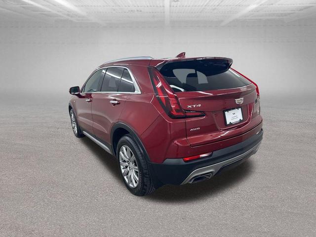 Photo of 2019 Red Horizon Tintcoat Cadillac XT4