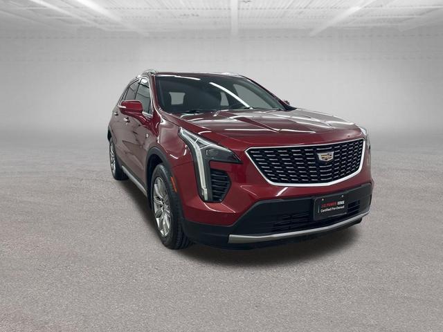 Photo of 2019 Red Horizon Tintcoat Cadillac XT4