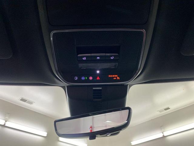 Photo of 2024 Lakeshore Blue Metallic Chevrolet Traverse