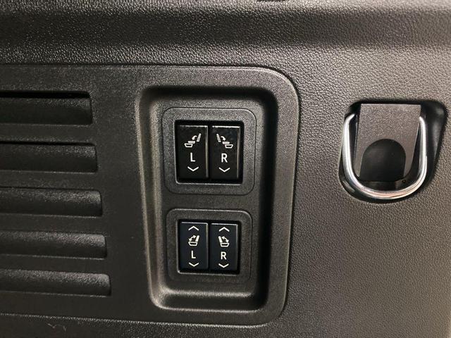 Photo of 2024 Lakeshore Blue Metallic Chevrolet Traverse