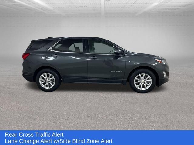 Photo of 2018 Nightfall Gray Metallic Chevrolet Equinox