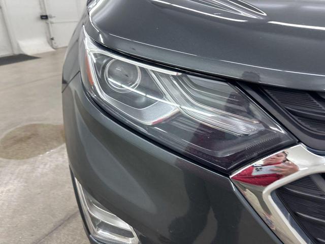 Photo of 2018 Nightfall Gray Metallic Chevrolet Equinox
