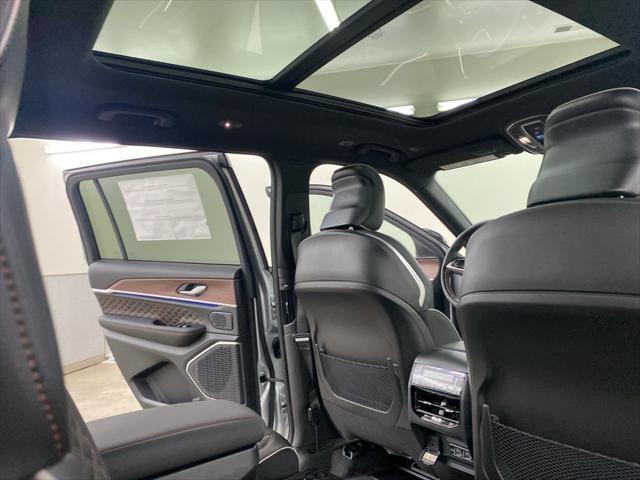 Photo of 2025 Silver Zynith Jeep Grand Cherokee L