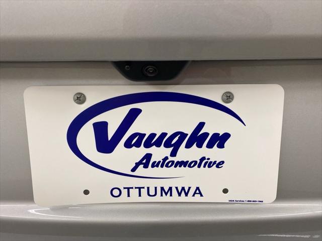 Photo of 2025 Silver Zynith Jeep Grand Cherokee L