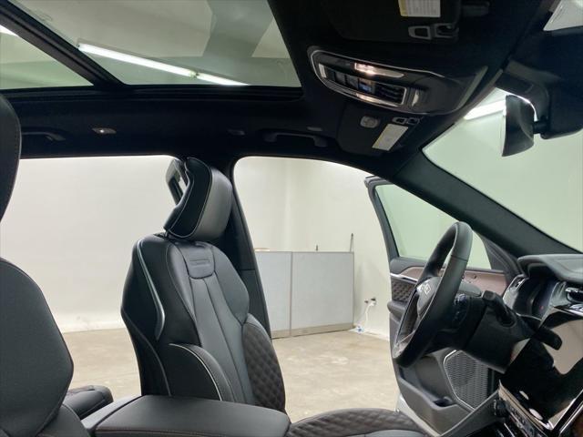 Photo of 2025 Silver Zynith Jeep Grand Cherokee L