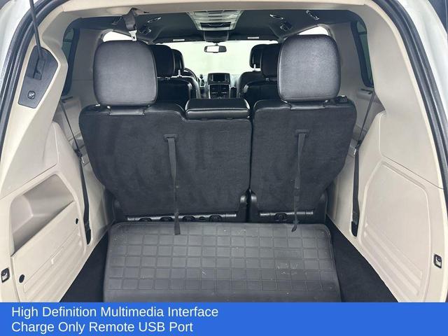 Photo of 2016 Bright White Clearcoat Dodge Grand Caravan
