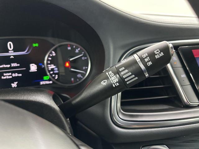 Photo of 2024 Summit White Buick Enclave