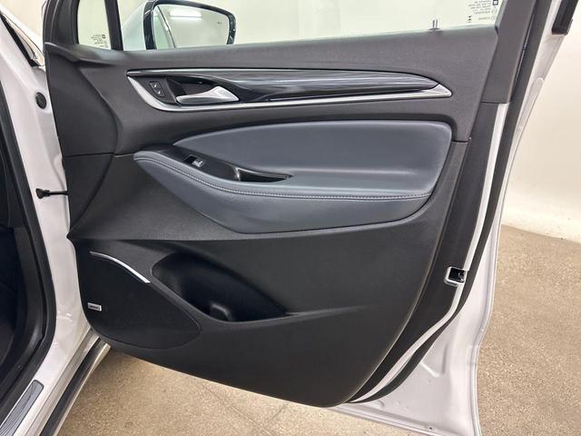 Photo of 2024 Summit White Buick Enclave
