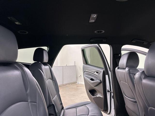 Photo of 2024 Summit White Buick Enclave