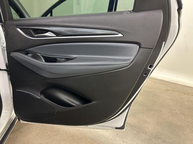 Photo of 2024 Summit White Buick Enclave