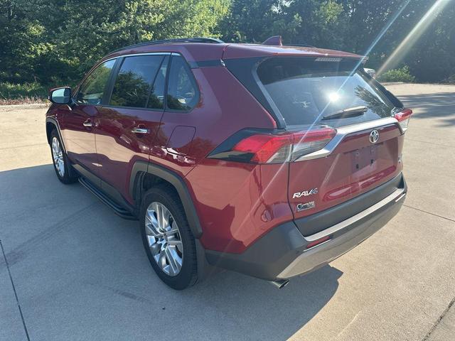 Photo of 2019 Ruby Flare Pearl Toyota RAV4