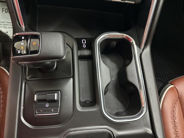 Photo of 2024 White Frost Tricoat GMC Sierra 1500