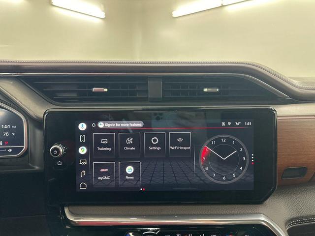 Photo of 2022 White Frost Tricoat GMC Sierra 1500