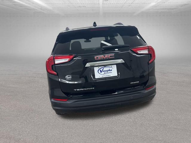 Photo of 2022 Ebony Twilight Metallic GMC Terrain
