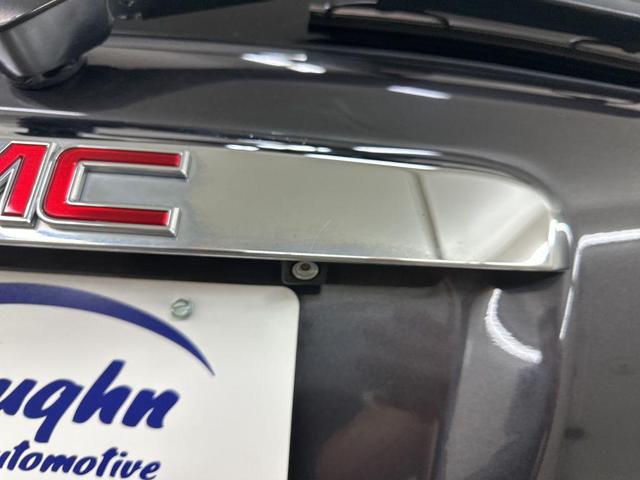 Photo of 2014 Iridium Metallic GMC Acadia