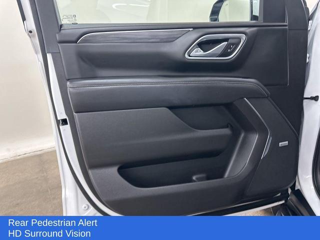 Photo of 2021 Summit White GMC Yukon