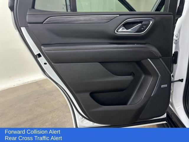 Photo of 2021 Summit White GMC Yukon