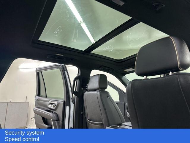 Photo of 2021 Summit White GMC Yukon