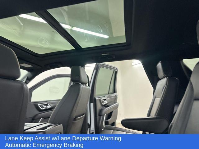 Photo of 2021 Summit White GMC Yukon