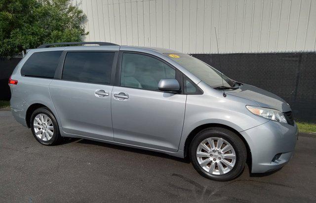 2014 Toyota Sienna