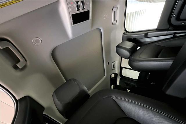 Photo of 2024 Santorini Black Metallic Land Rover Defender