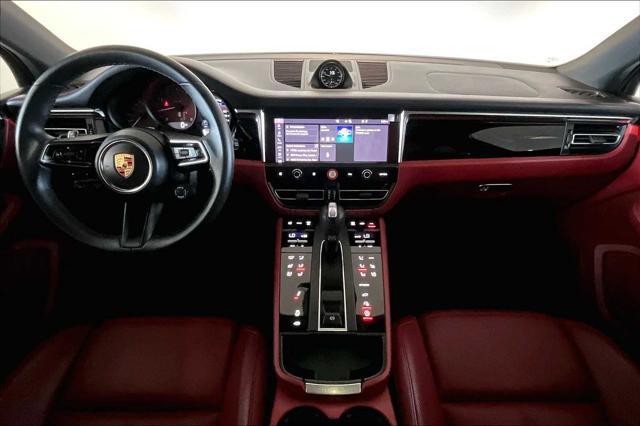 Photo of 2024 Black Porsche Macan