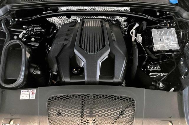 Photo of 2024 Black Porsche Macan