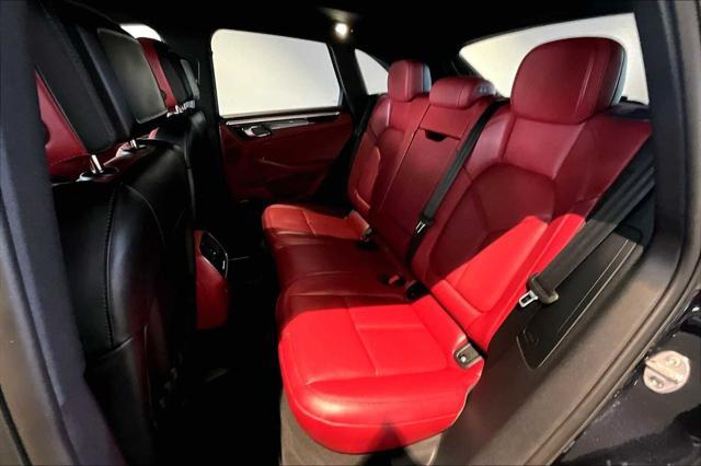 Photo of 2024 Black Porsche Macan