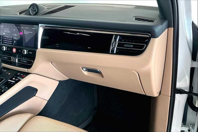 Photo of 2025 White Porsche Macan