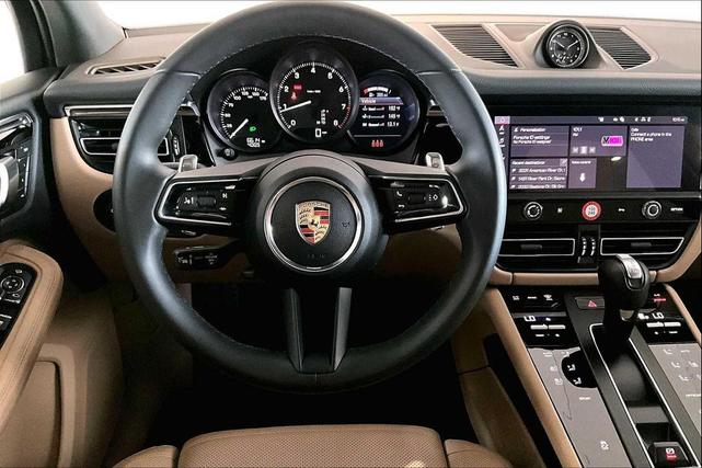 Photo of 2025 White Porsche Macan