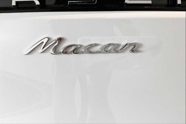 Photo of 2025 White Porsche Macan