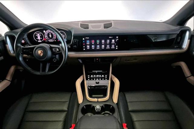 Photo of 2024 Carrara White Metallic Porsche Cayenne