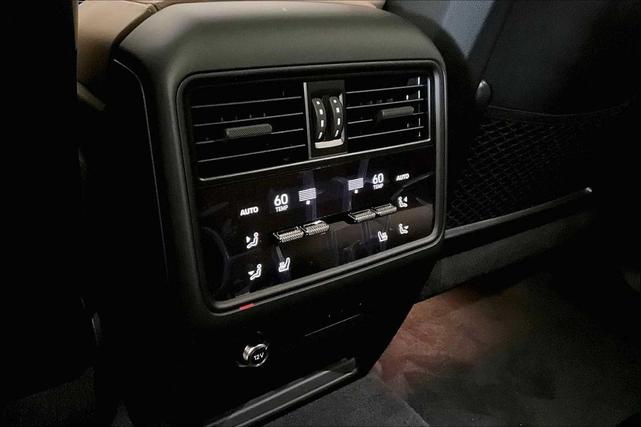 Photo of 2026 Carrara White Metallic Porsche Cayenne