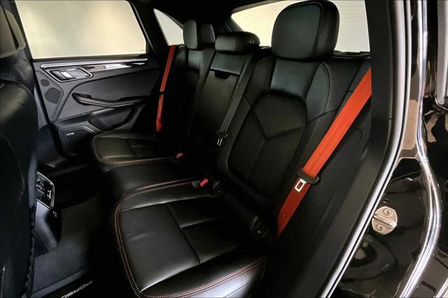 Photo of 2025 Black Porsche Macan