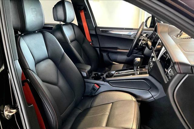 Photo of 2025 Black Porsche Macan