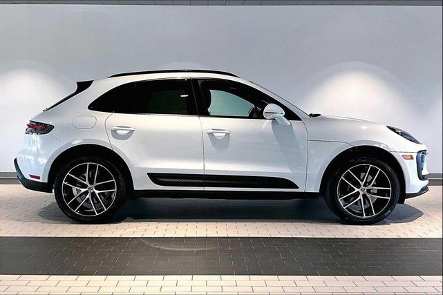 Photo of 2025 Carrara White Metallic Porsche Macan