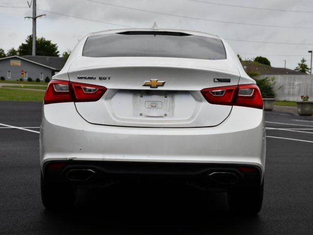 Photo of 2017 Iridescent Pearl Tricoat Chevrolet Malibu