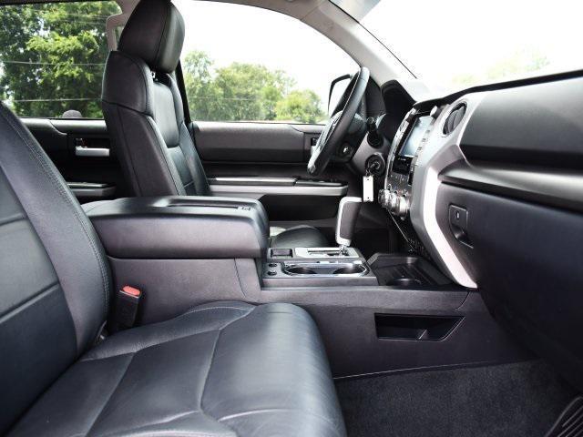 Photo of 2020 Midnight Black Metallic Toyota Tundra