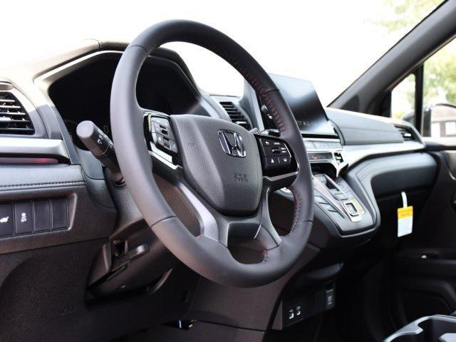 Photo of 2026 Platinum White Pearl Honda Odyssey