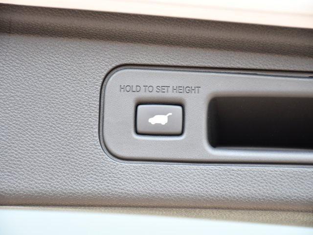 Photo of 2026 Platinum White Pearl Honda Odyssey