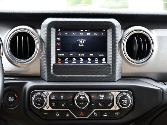 Photo of 2020 Gobi Clearcoat Jeep Gladiator