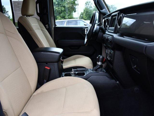 Photo of 2020 Gobi Clearcoat Jeep Gladiator