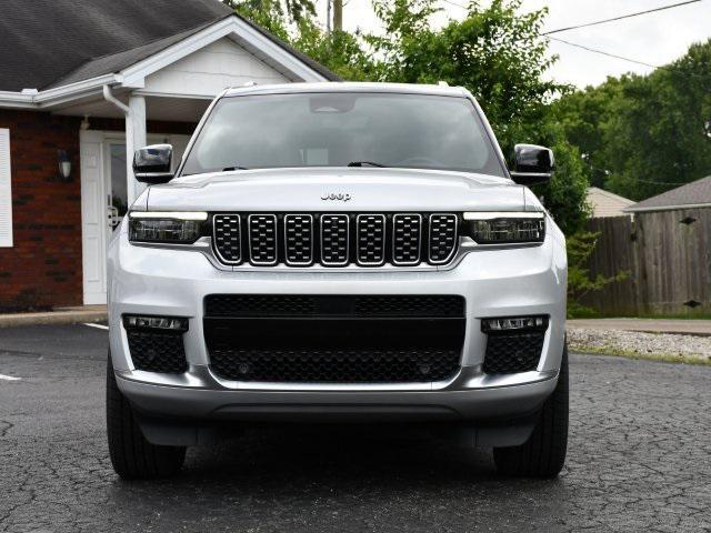 Photo of 2021 Silver Zynith Jeep Grand Cherokee L