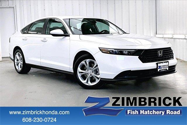 Photo of 2024 Platinum White Pearl Honda Accord