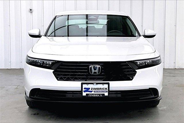 Photo of 2024 Platinum White Pearl Honda Accord