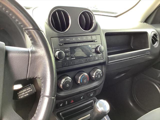 Photo of 2010 Maroon Jeep Patriot
